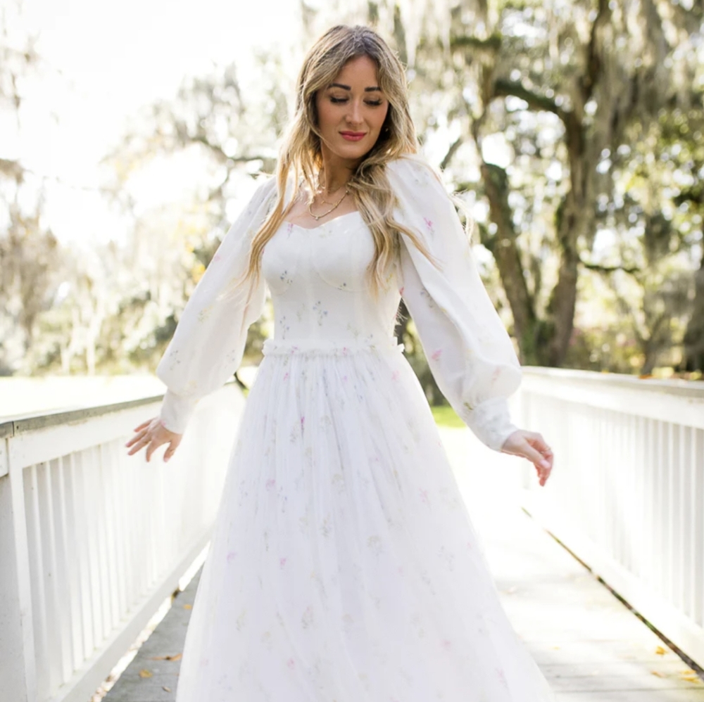 IVY CITY Florence Dress In White Floral